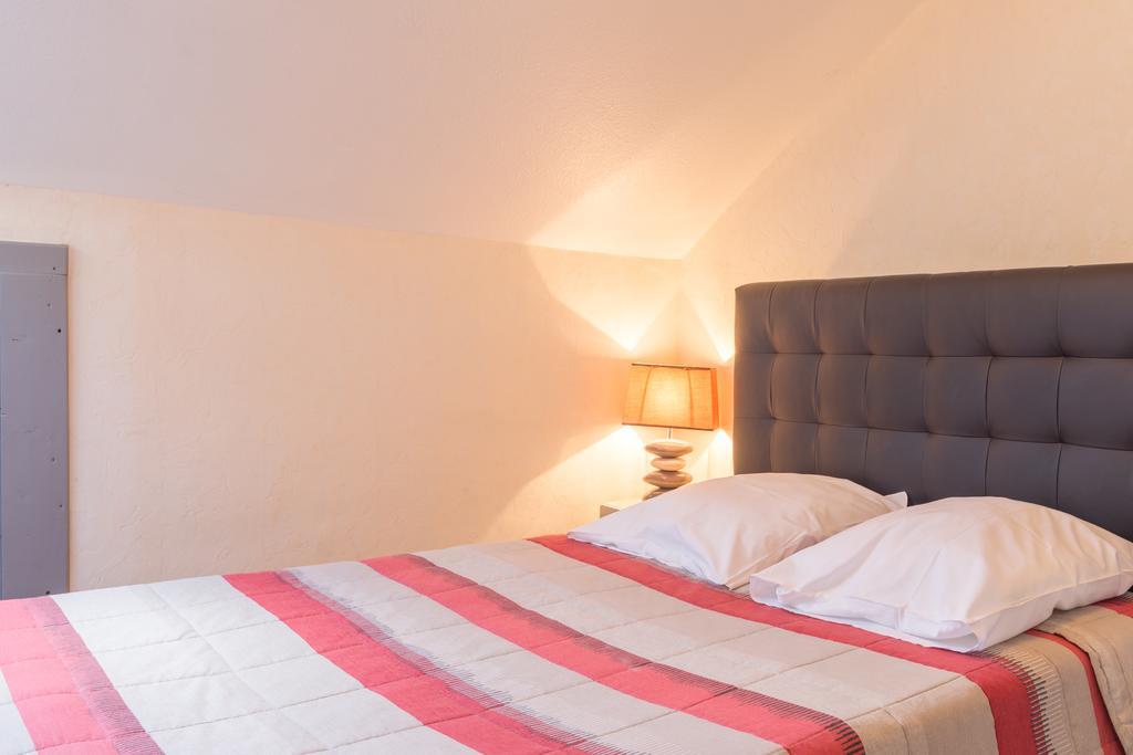 וורפ Alp'Hotel חדר תמונה