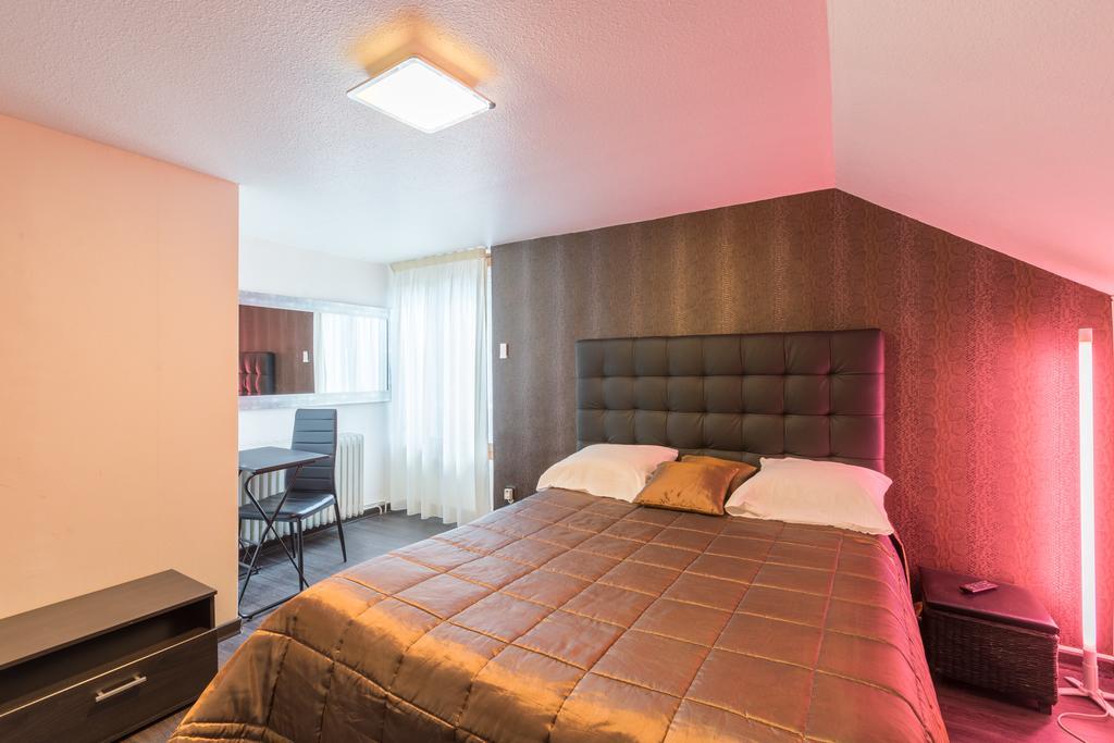 וורפ Alp'Hotel חדר תמונה