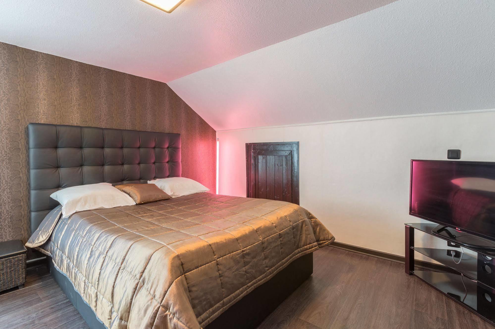 וורפ Alp'Hotel מראה חיצוני תמונה